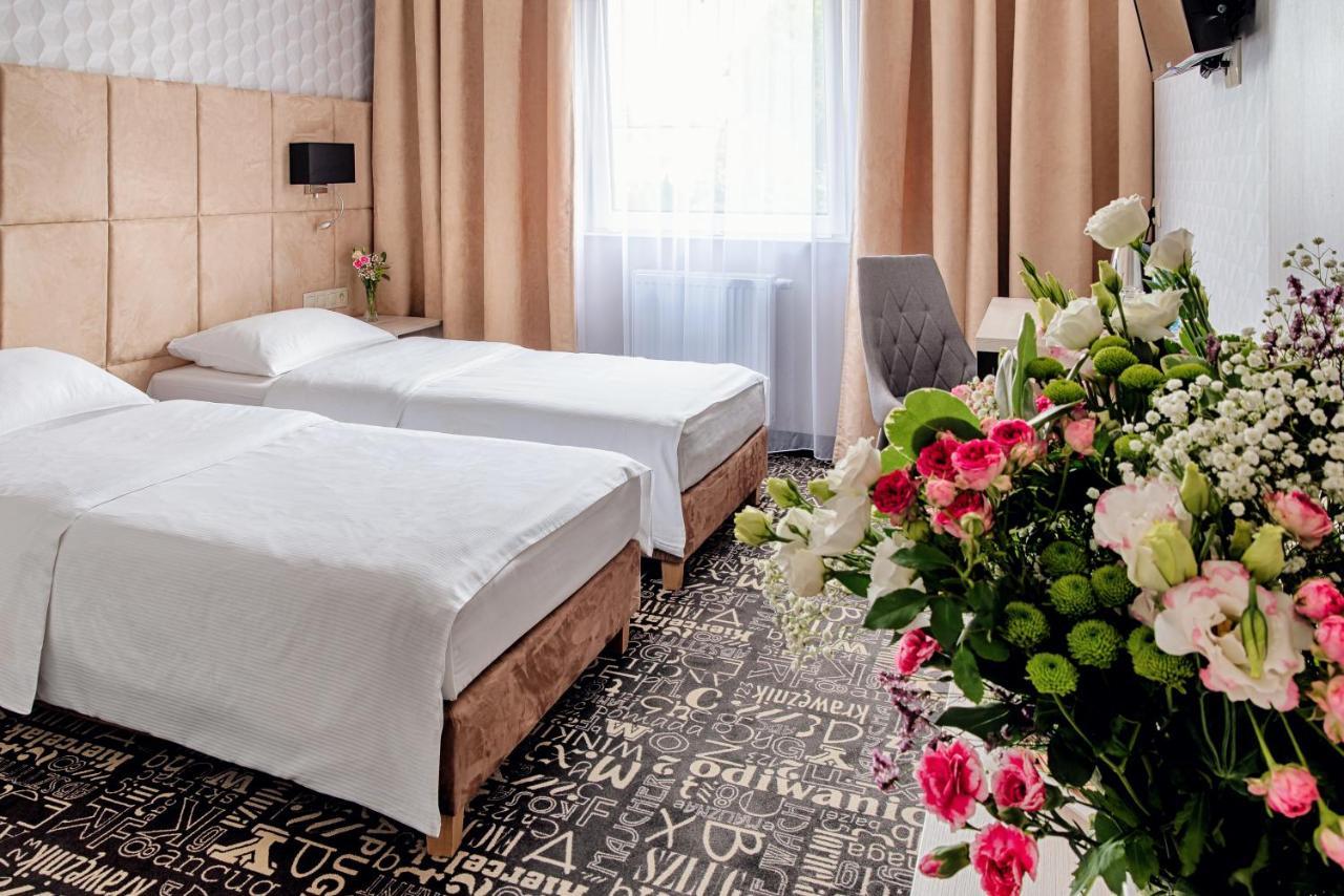 Citi Hotel'S Warszawa-Falenty 拉辛 外观 照片
