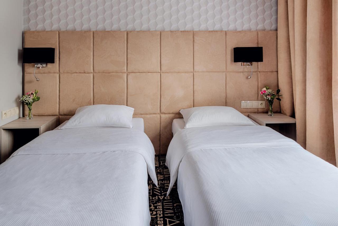 Citi Hotel'S Warszawa-Falenty 拉辛 外观 照片