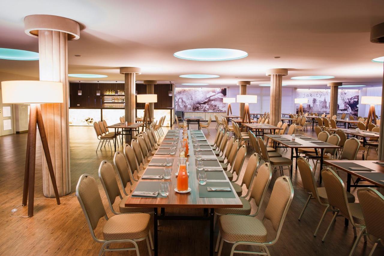 Citi Hotel'S Warszawa-Falenty 拉辛 外观 照片