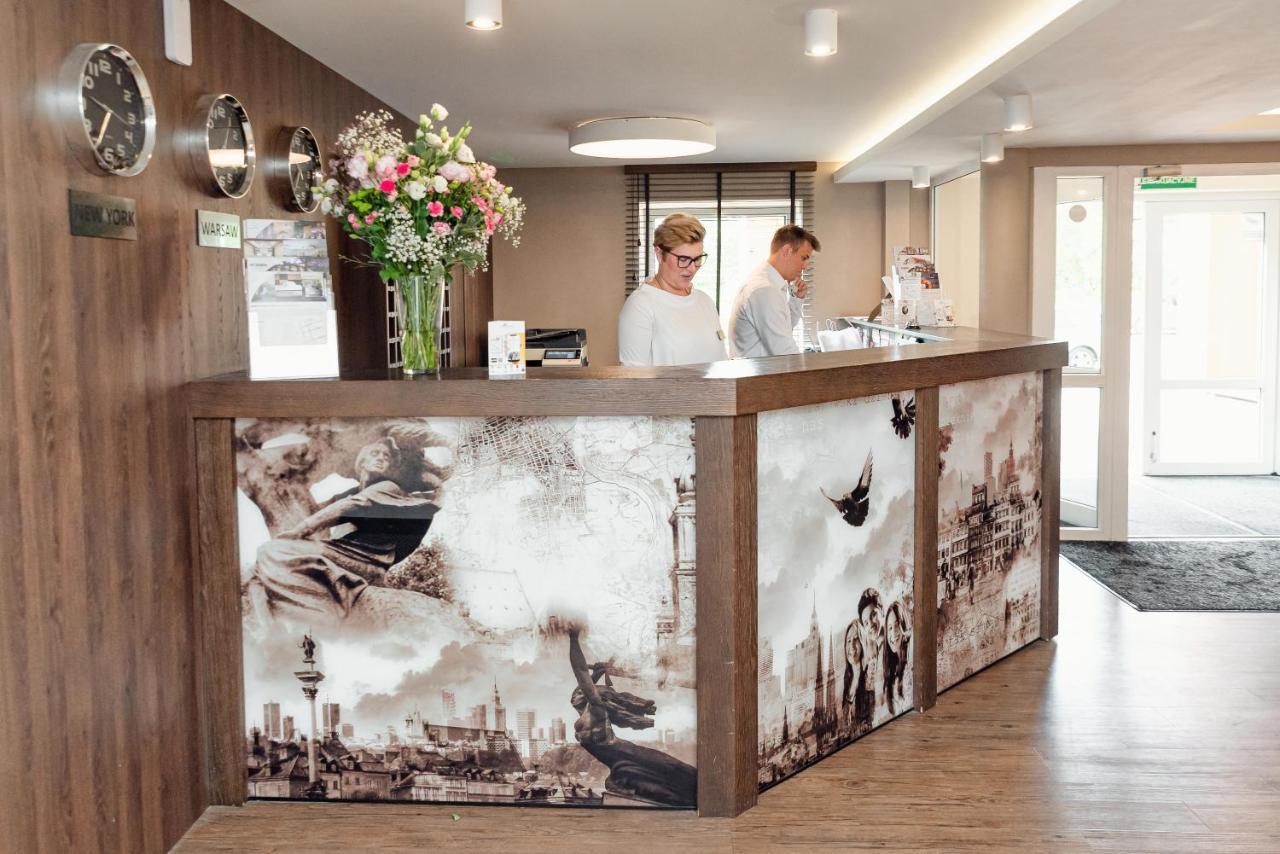 Citi Hotel'S Warszawa-Falenty 拉辛 外观 照片