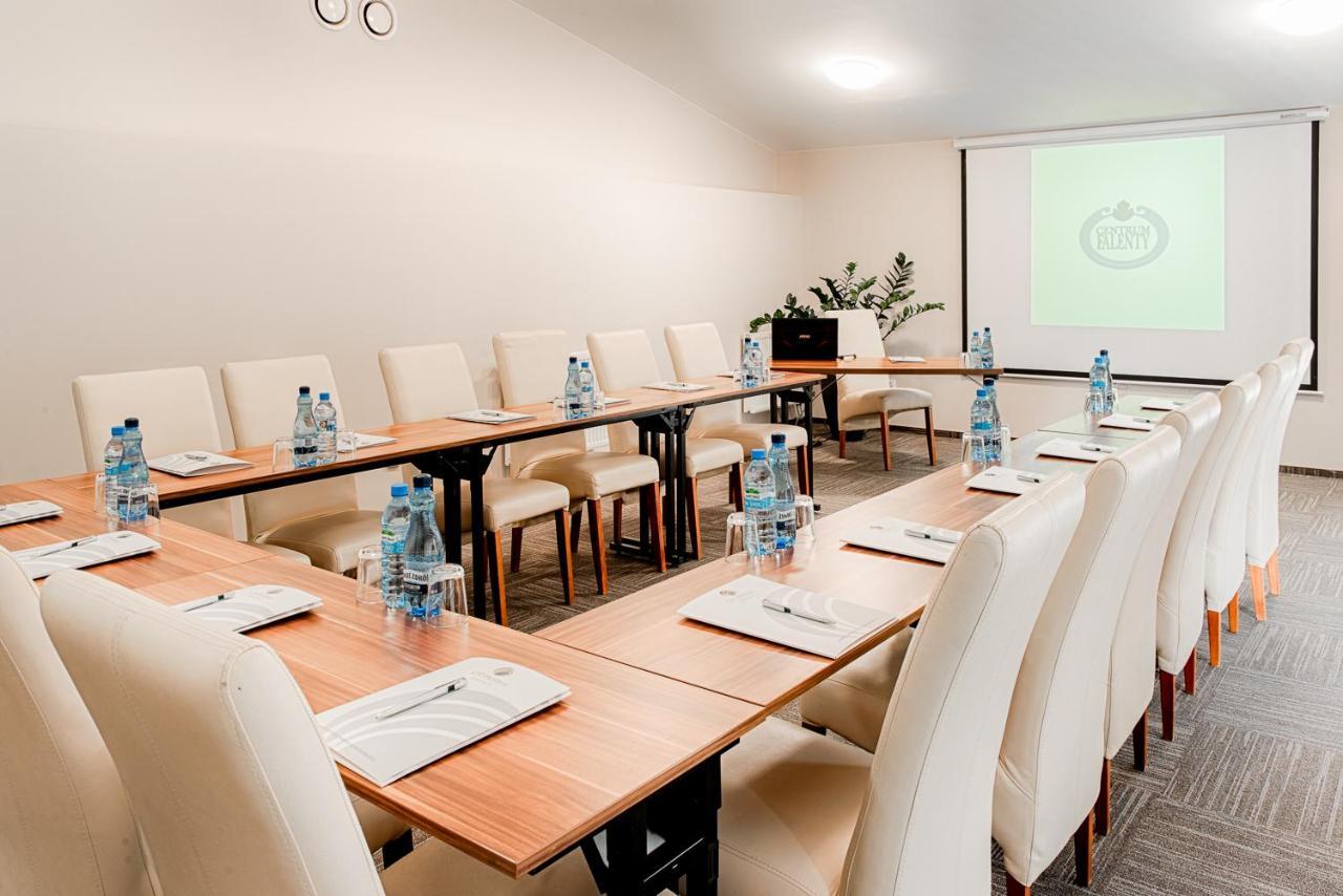 Citi Hotel'S Warszawa-Falenty 拉辛 外观 照片