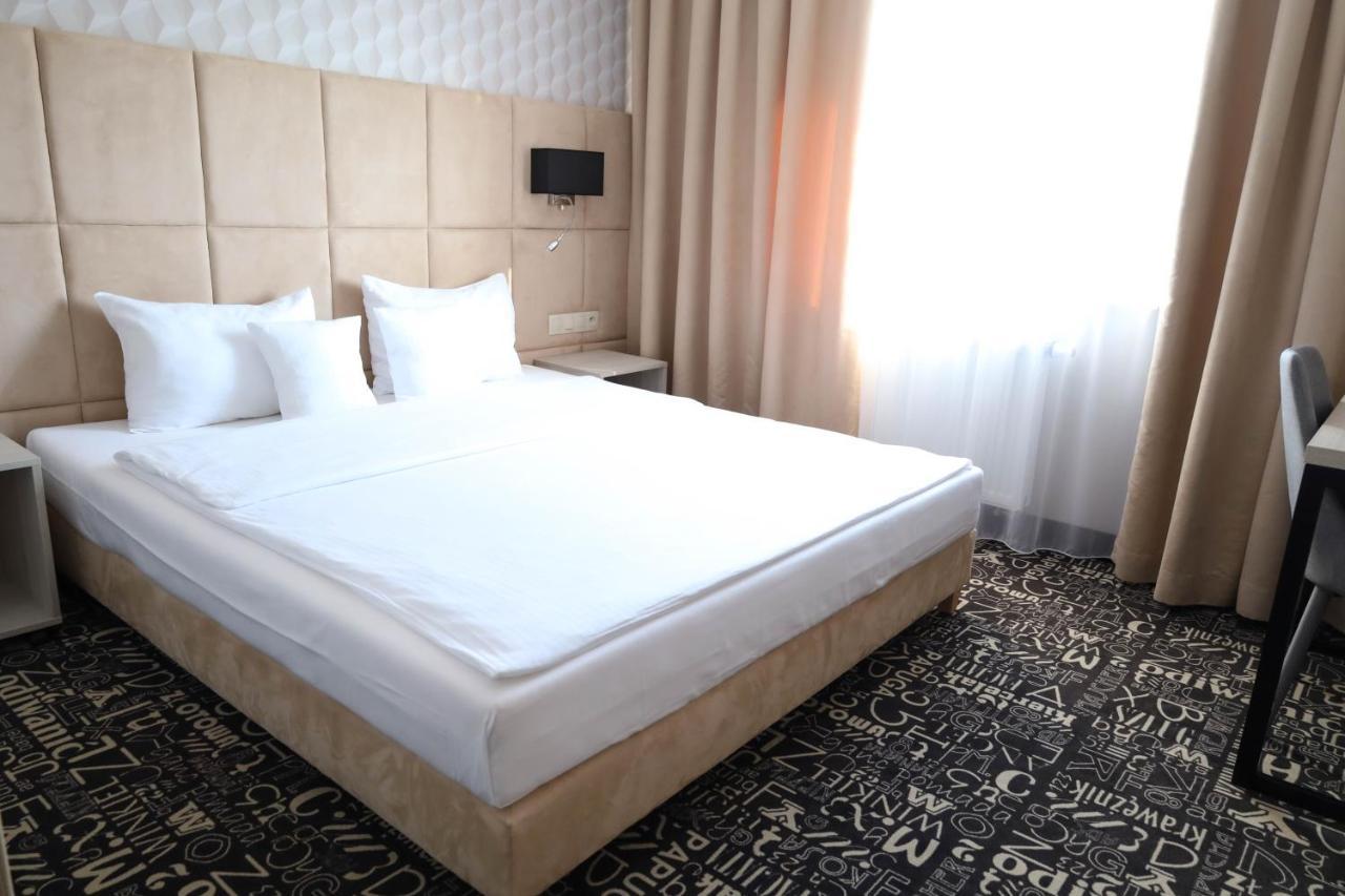 Citi Hotel'S Warszawa-Falenty 拉辛 外观 照片